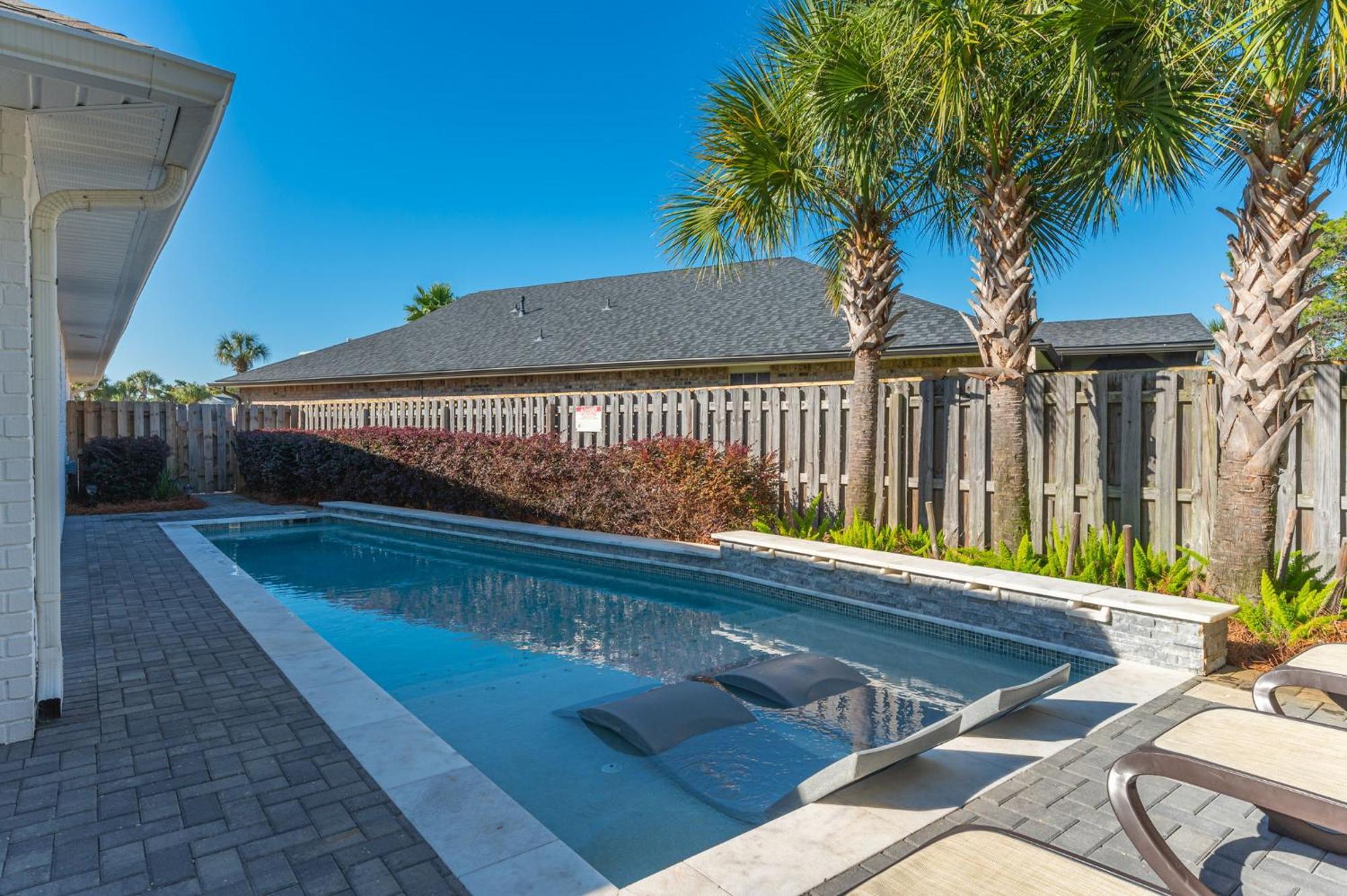 Beautiful Pet Friendly Home! Tropical Pool, Optional Golf Cart & Pool Heat, Minutes To Beach دستين المظهر الخارجي الصورة