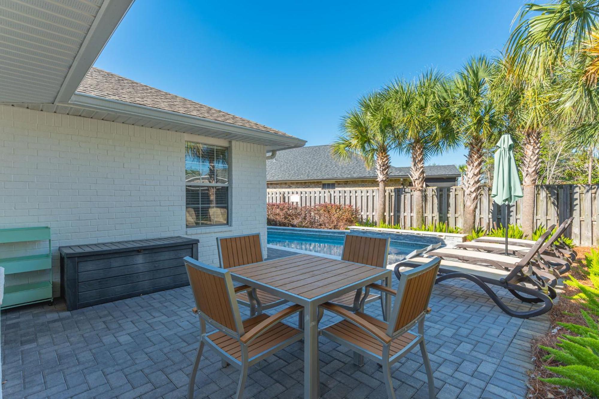 Beautiful Pet Friendly Home! Tropical Pool, Optional Golf Cart & Pool Heat, Minutes To Beach دستين المظهر الخارجي الصورة